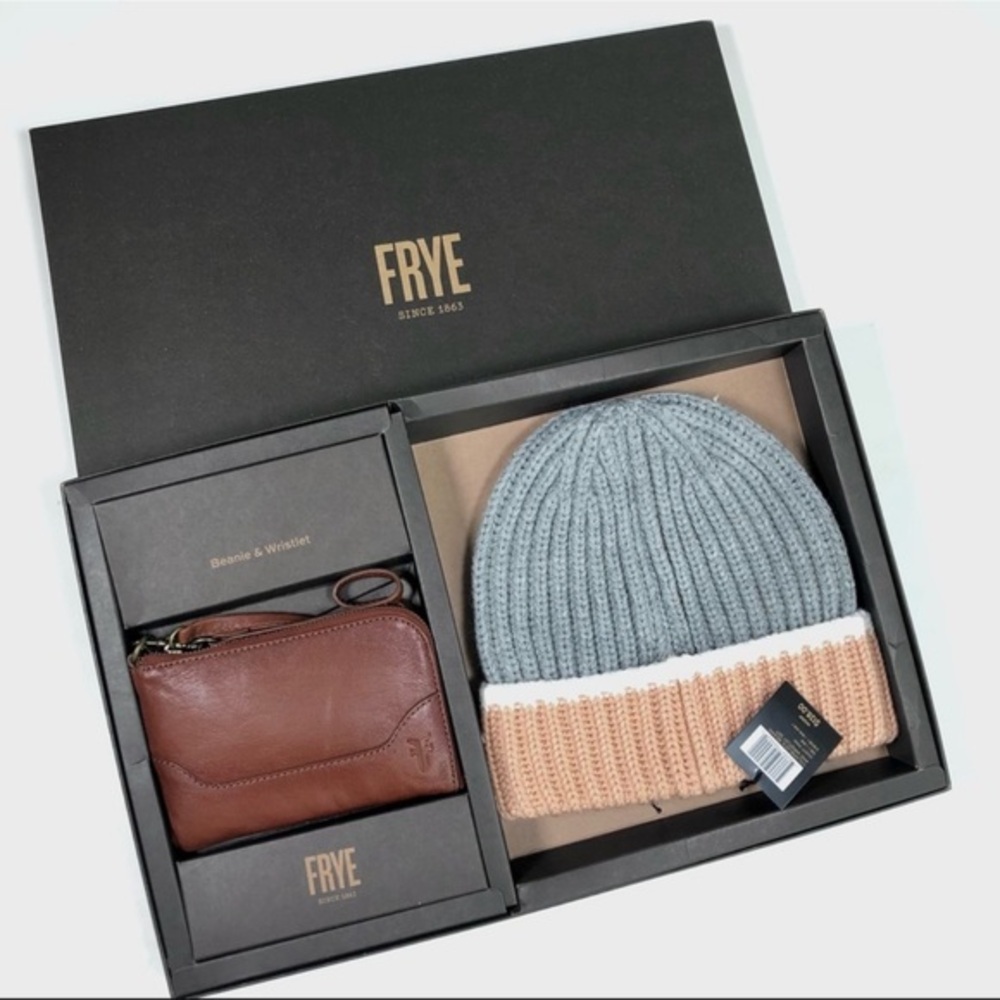 FRYE BEANIE & LEATHER WRISTLET GIFT SET